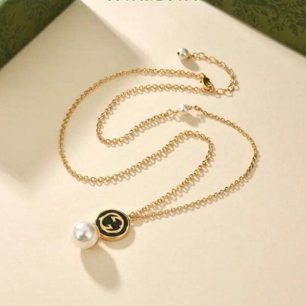 GUCCI Blondie Pendant Black-Enamel Interlocking-G And Pearl Gold-Toned Metal Necklace3