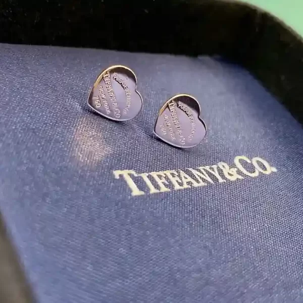 Tiffany & Co Return To Tiffany Full Heart Stud Earrings In Silver