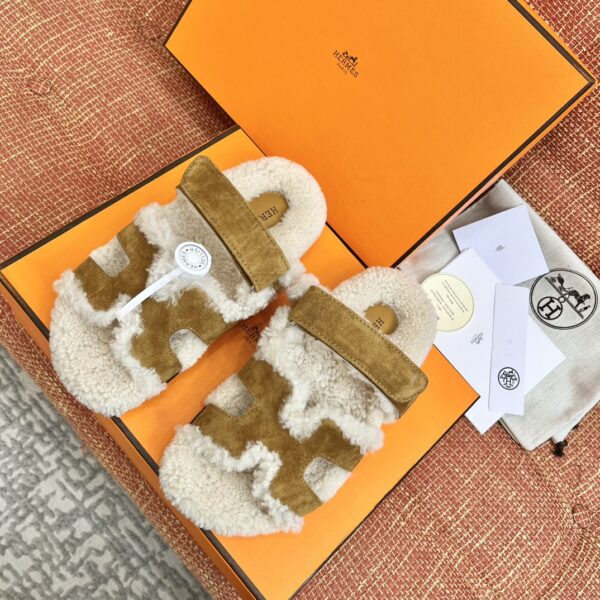 Hermes Shearling Calfskin Woolskin Chypre Faux Fur Sandal